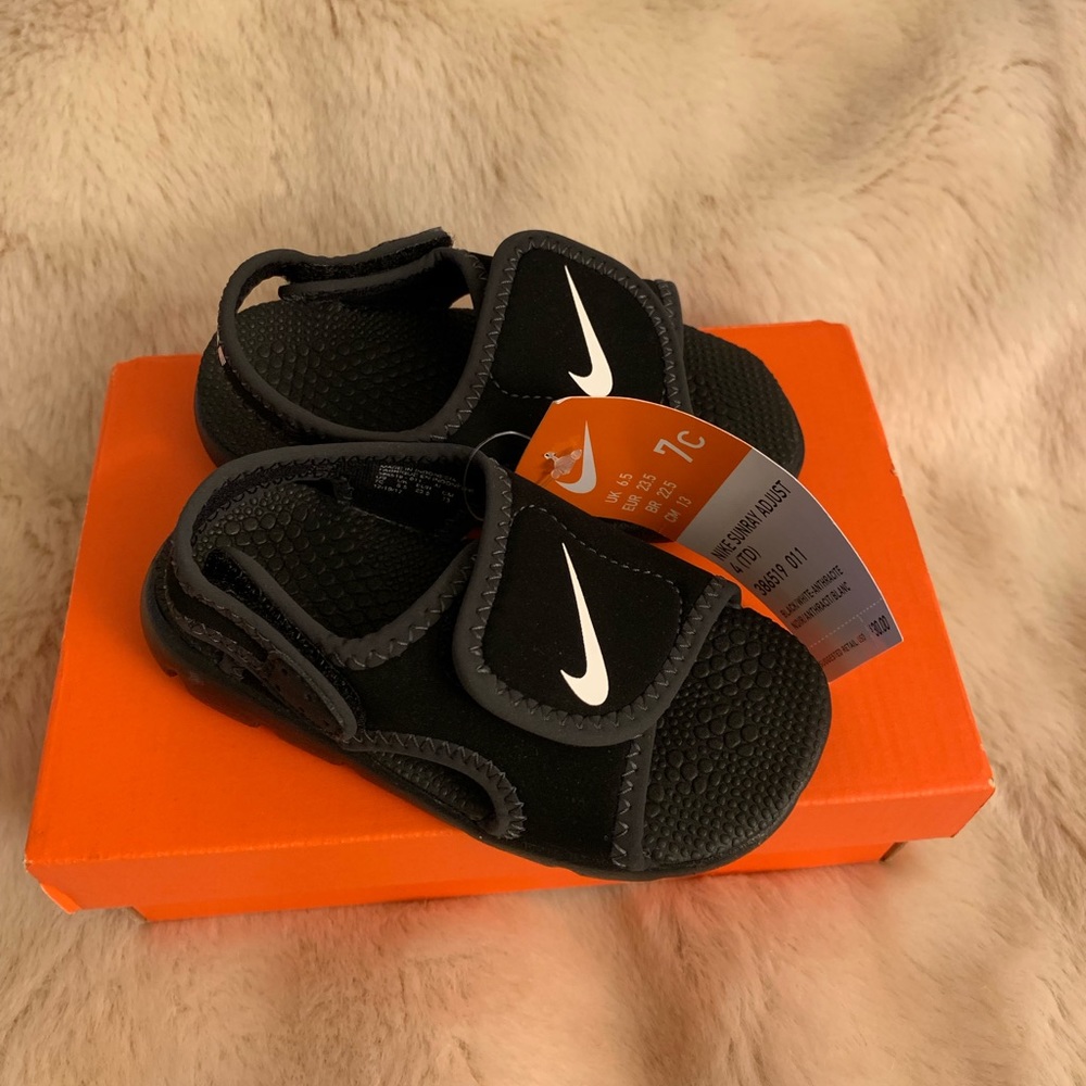 Nike sunray adjust 4